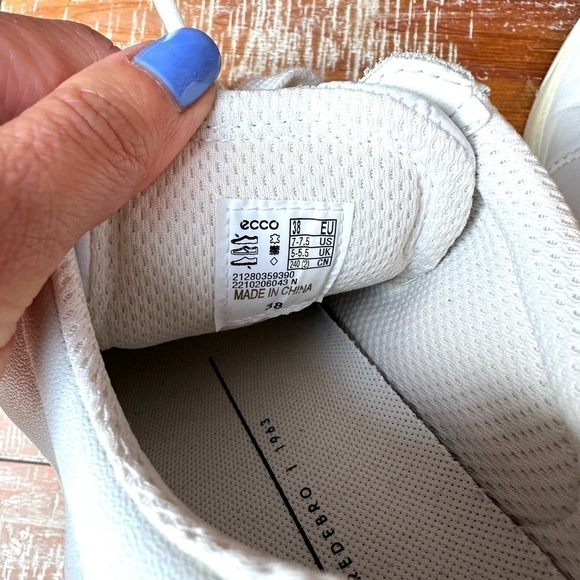 Ecco Street Light Sneakers - Picture 8 of 11